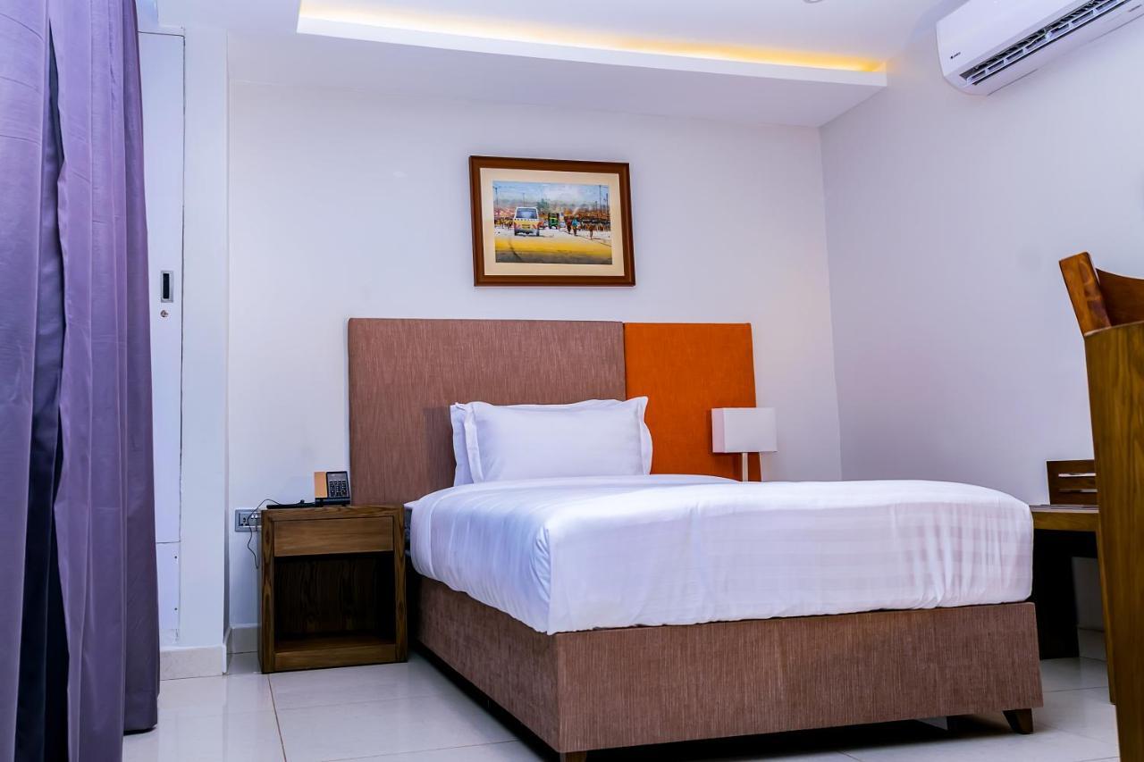 Canary Hotel คัมพาลา ภายนอก รูปภาพ