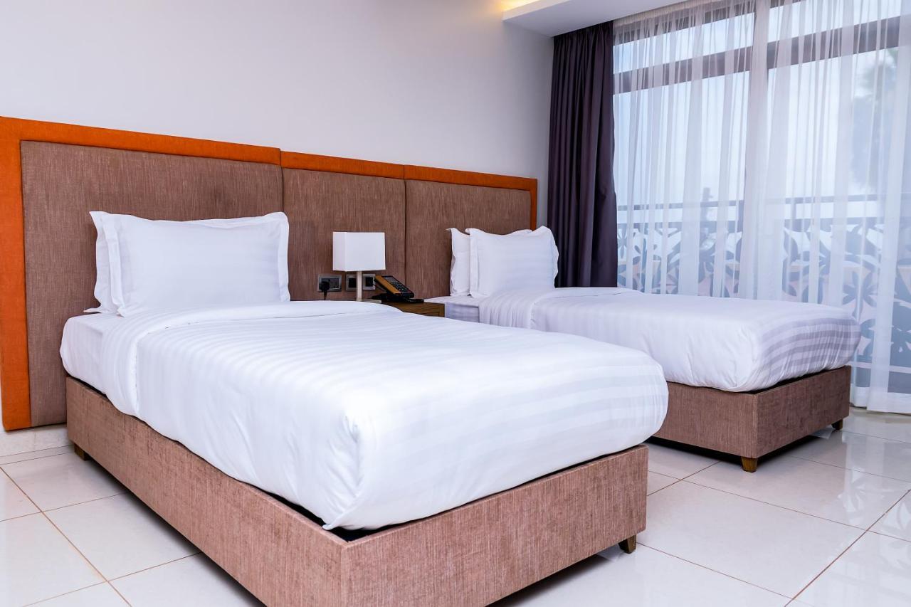 Canary Hotel คัมพาลา ภายนอก รูปภาพ